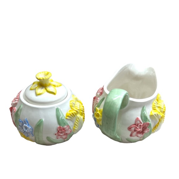 Vintage Fitz and Floyd Garden Sugar and Creamer Set Pastel Spring Flower’s - Picture 2 of 6